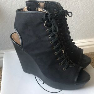 Steve Madden Treppidd 8.5